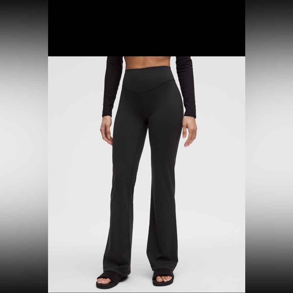 Lululemon Athletica Wunder Under smooth cover high rise bootcut pant